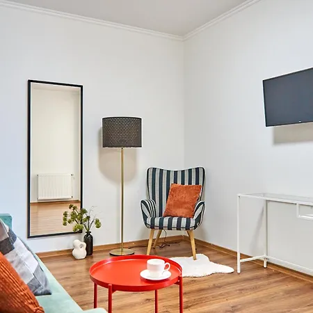 Apartment яскраві сучасні для молодих та активних Mukacheve