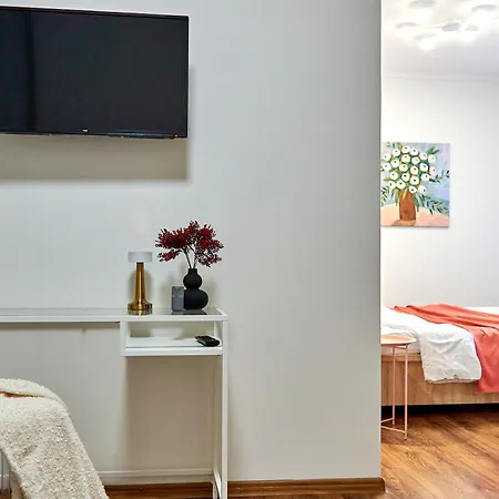 яскраві сучасні для молодих та активних Apartment *