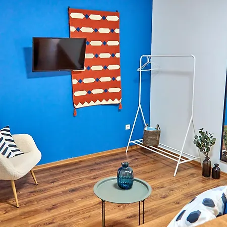 Apartment яскраві сучасні для молодих та активних
