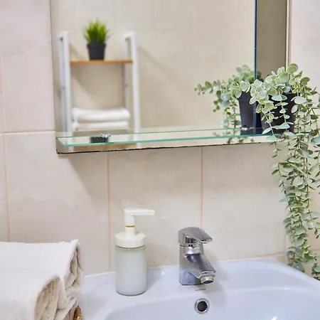 яскраві сучасні для молодих та активних Apartment