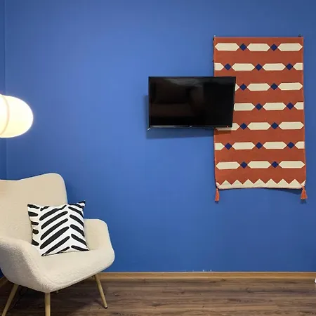 яскраві сучасні для молодих та активних Apartment Mukacheve